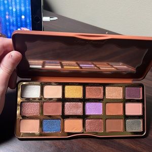 Too Faced Better Than Chocolate eyeshadow palette